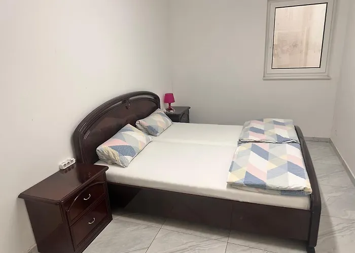Fully Equipped 3 5 Bed Hamburg